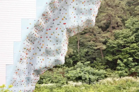 日博365：明光市迅速传达贯彻滁州市招商引资“三看三比” 巡...